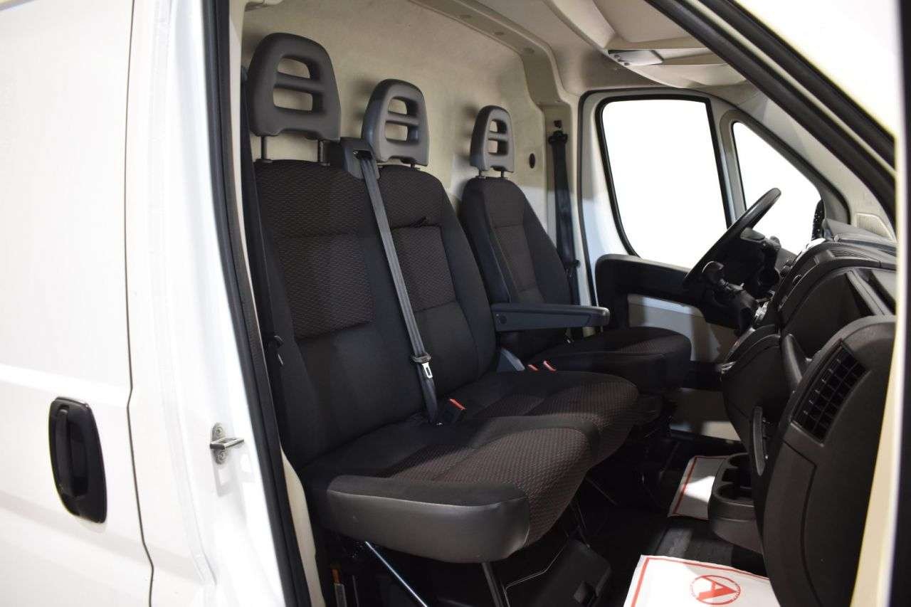 Peugeot Boxer L2H2 2025 (Blanco)