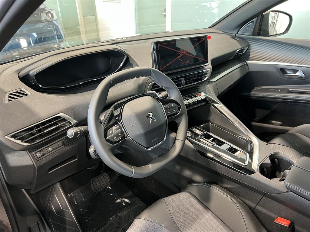 Peugeot 5008 (7 plazas) 2023 (Verde)